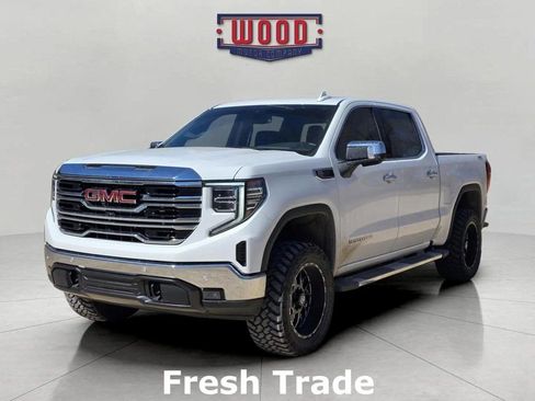 Used 2024 GMC Sierra 1500 SLT w/ SLT Premium Plus Package image 3