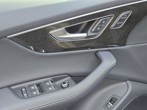 Certified 2025 Audi Q7 2.0T Premium Plus w/ Premium Plus Package image 40