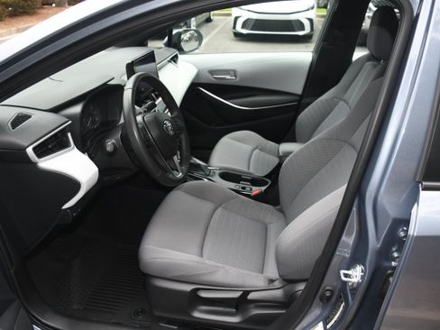 Certified 2025 Toyota Corolla SE FWD image 7