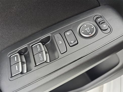 Certified 2023 Honda Civic LX image 30