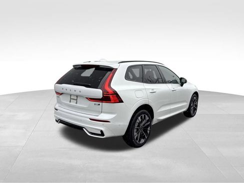 New 2026 Volvo XC60 B5 Plus w/ Climate Package AWD/4WD image 6