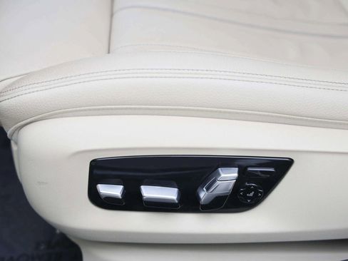 Used 2019 BMW 540i image 18
