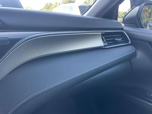 Used 2019 Toyota Camry SE FWD image 28