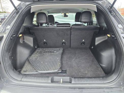 Used 2020 Jeep Cherokee Trailhawk w/ Cold Weather Group image 10