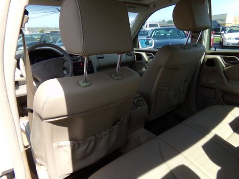 Used 1999 Mercedes-Benz E 320 Sedan w/ X2 Opt Pkg image 13