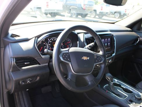 Used 2023 Chevrolet Traverse High Country AWD/4WD image 23