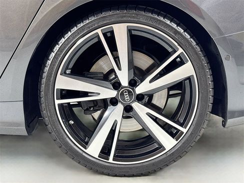 Used 2022 Audi S6 Prestige w/ Prestige Package image 12