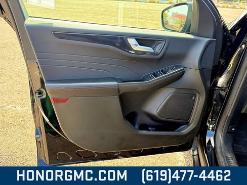 Used 2024 Ford Escape ST-Line image 15