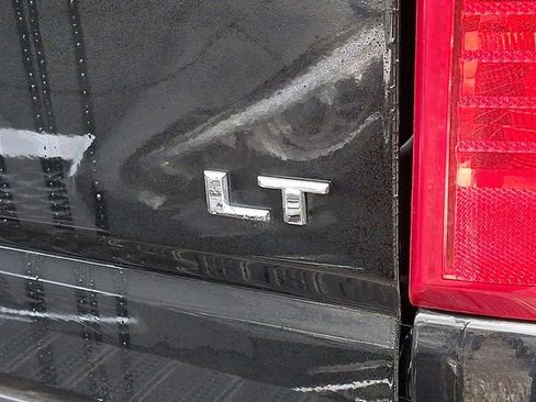 Used 2025 Chevrolet Silverado 2500 LT w/ Convenience Package image 8