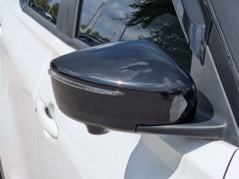Used 2024 Nissan Kicks SR w/ SR Premium Package FWD image 13