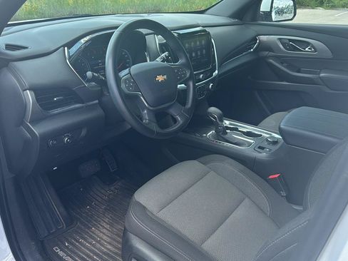 Used 2023 Chevrolet Traverse LT AWD/4WD image 11