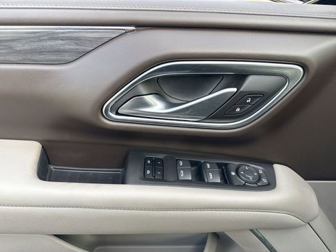 Used 2023 GMC Yukon SLT image 13