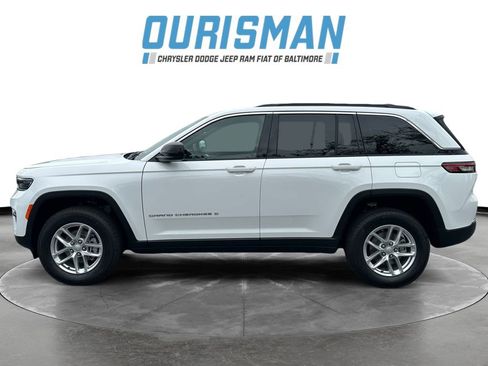 New 2025 Jeep Grand Cherokee Laredo X w/ Luxury Tech Group I AWD/4WD image 3