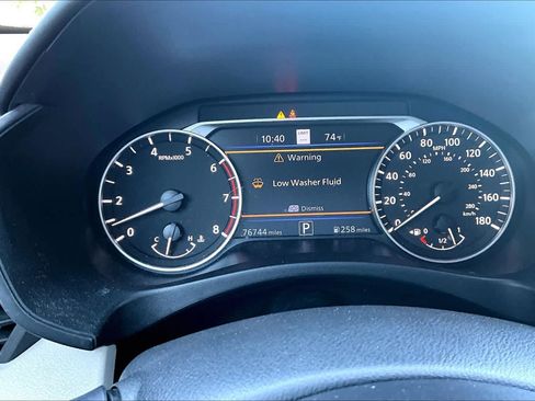 Used 2020 Nissan Altima 2.0 Platinum FWD image 27