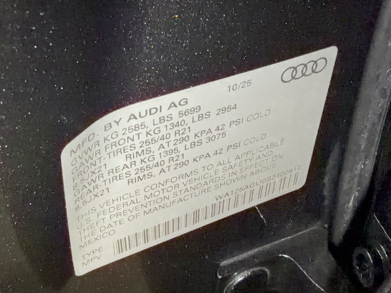 Certified 2025 Audi SQ5 Premium Plus AWD/4WD image 32