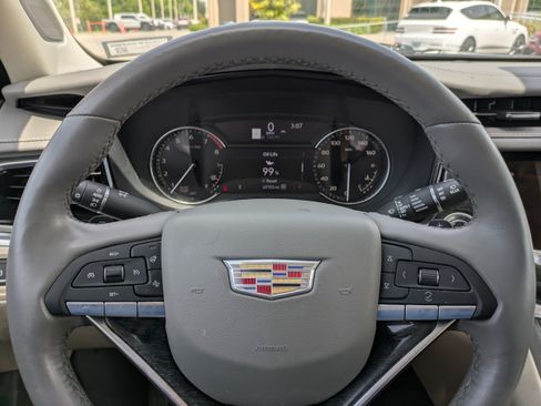 Used 2023 Cadillac XT6 Premium Luxury AWD/4WD image 29