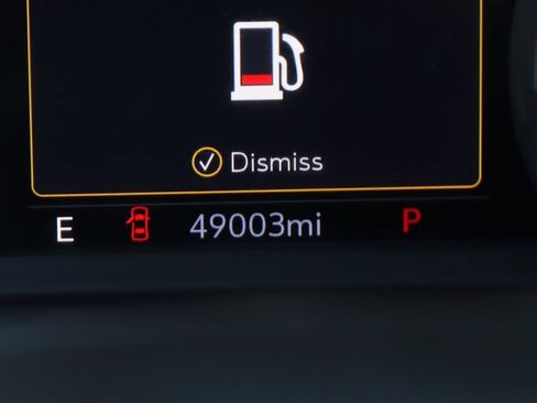 Used 2022 Chevrolet Silverado 1500 LTZ w/ LTZ Premium Package AWD/4WD image 23