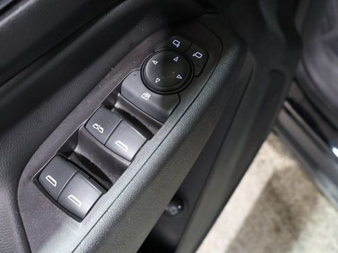 Used 2020 Chevrolet Equinox LT image 17