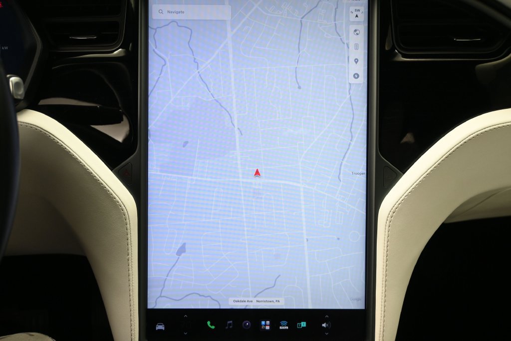 Used 2020 Tesla Model X Long Range AWD/4WD image 15