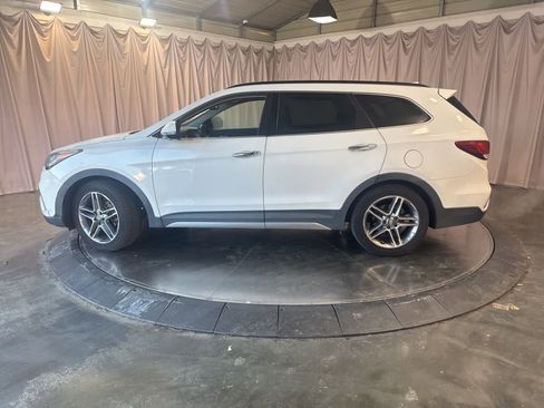 Used 2017 Hyundai Santa Fe Limited w/ Cargo Package image 8