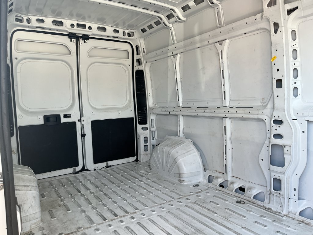 Used 2025 RAM ProMaster 2500 w/ Convenience Group FWD image 29