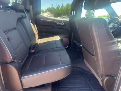 Used 2025 GMC Sierra 1500 Denali AWD/4WD image 18