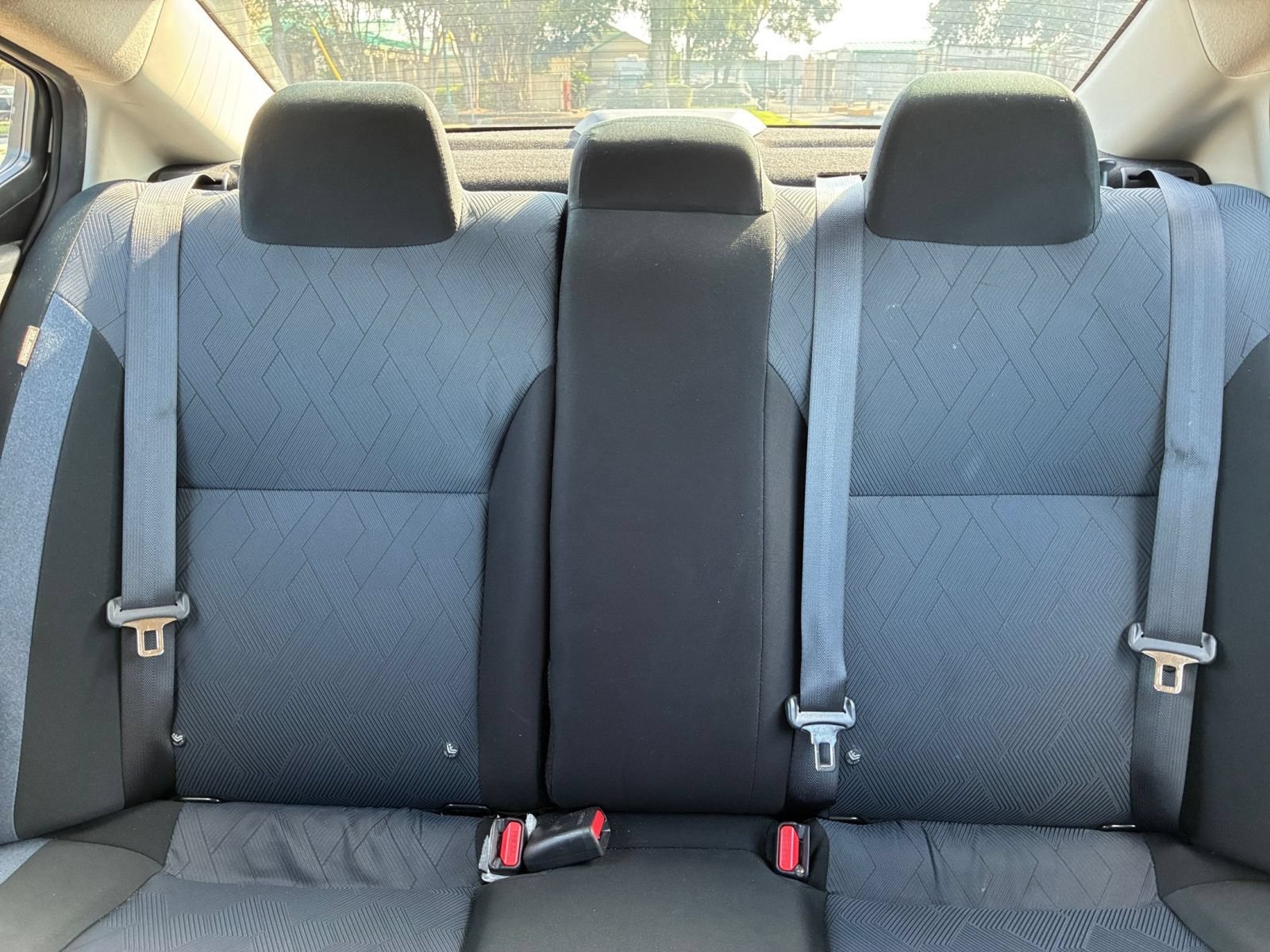 Used 2025 Nissan Versa SV FWD image 35