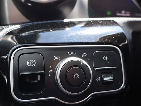 Used 2025 Mercedes-Benz CLA 250 image 23