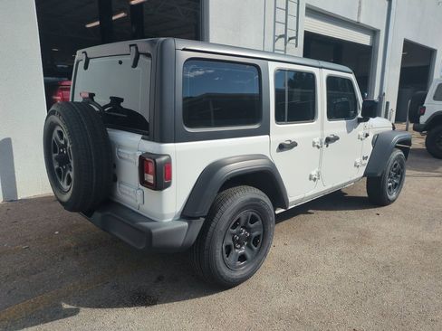 Used 2020 Jeep Wrangler Unlimited Sport image 6