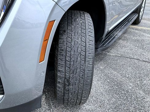 Certified 2025 GMC Yukon XL Denali AWD/4WD image 24
