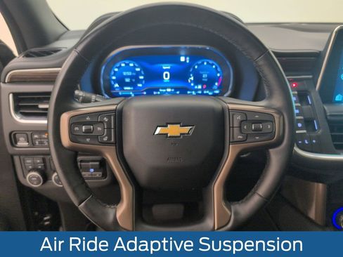 Used 2023 Chevrolet Suburban High Country AWD/4WD image 37