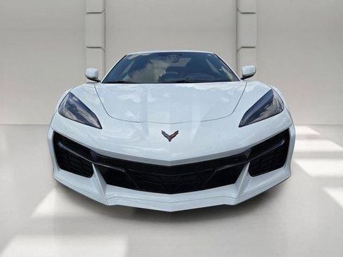 Used 2024 Chevrolet Corvette Z06 RWD image 2