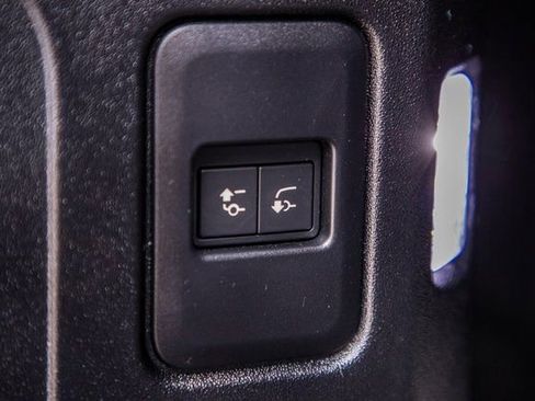 Used 2023 Land Rover Defender 90 X image 41