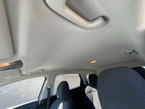 Used 2025 Kia Sportage LX image 32