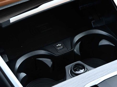 New 2026 BMW 330i Sedan w/ M Sport Package image 22