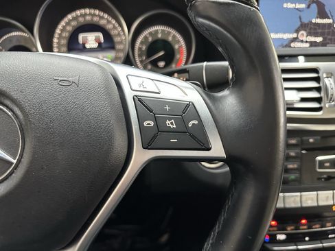 Used 2014 Mercedes-Benz E 550 E 550 4MATIC AWD 4dr Sedan image 22