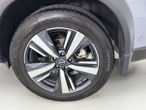 Used 2024 Nissan Rogue SL w/ SL Premium Package FWD image 34