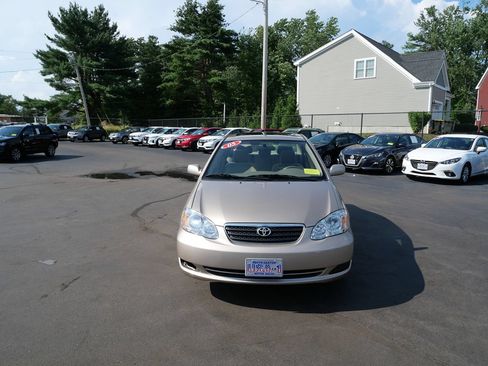 Used 2005 Toyota Corolla CE FWD image 3