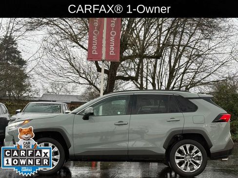 Used 2023 Toyota RAV4 XLE Premium image 2