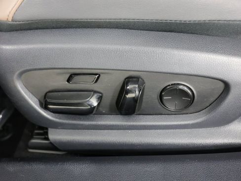 Used 2024 Lexus ES 350 Ultra Luxury w/ Accessory Package (Z2) image 24