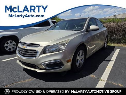 Used 2015 Chevrolet Cruze LT FWD image 1
