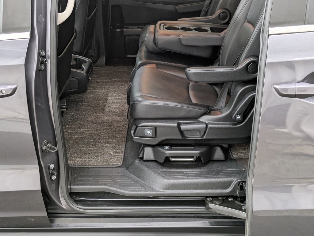 Used 2025 Honda Odyssey EX-L image 36