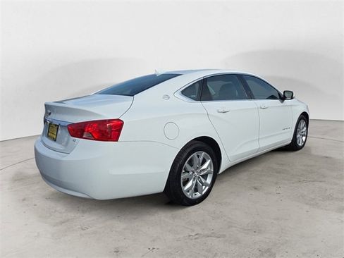 Used 2018 Chevrolet Impala LT image 5