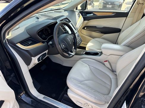 Used 2016 Lincoln MKC Select w/ Select Plus Package image 10