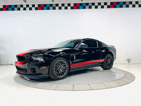 Used 2013 Ford Mustang Shelby GT500 RWD image 5