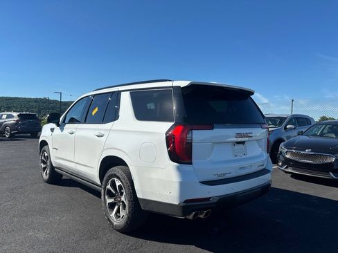 Used 2025 GMC Yukon AT4 w/ AT4 Premium Package AWD/4WD image 5