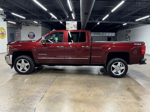 Used 2017 Chevrolet Silverado 2500 LTZ w/ Duramax Plus Package AWD/4WD image 4