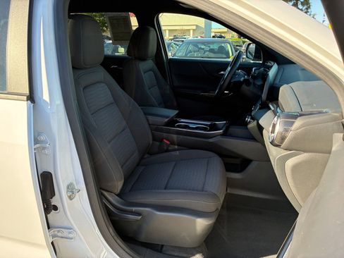 Used 2025 Chevrolet Equinox LT image 35