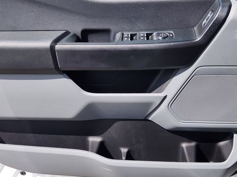 New 2026 Ford F250 XL AWD/4WD image 17