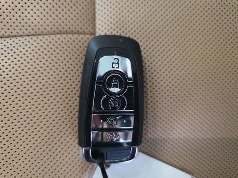 Used 2022 Lincoln Corsair Reserve w/ Equipment Group 201A AWD/4WD image 36